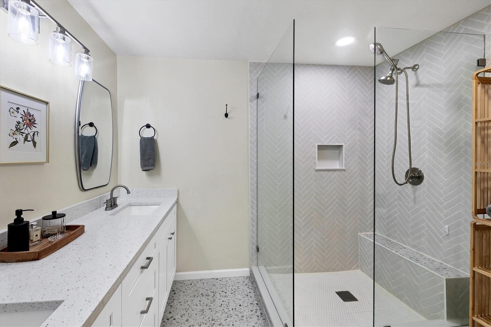 4607 34TH AVENUE DR W, BRADENTON, FL, 34209