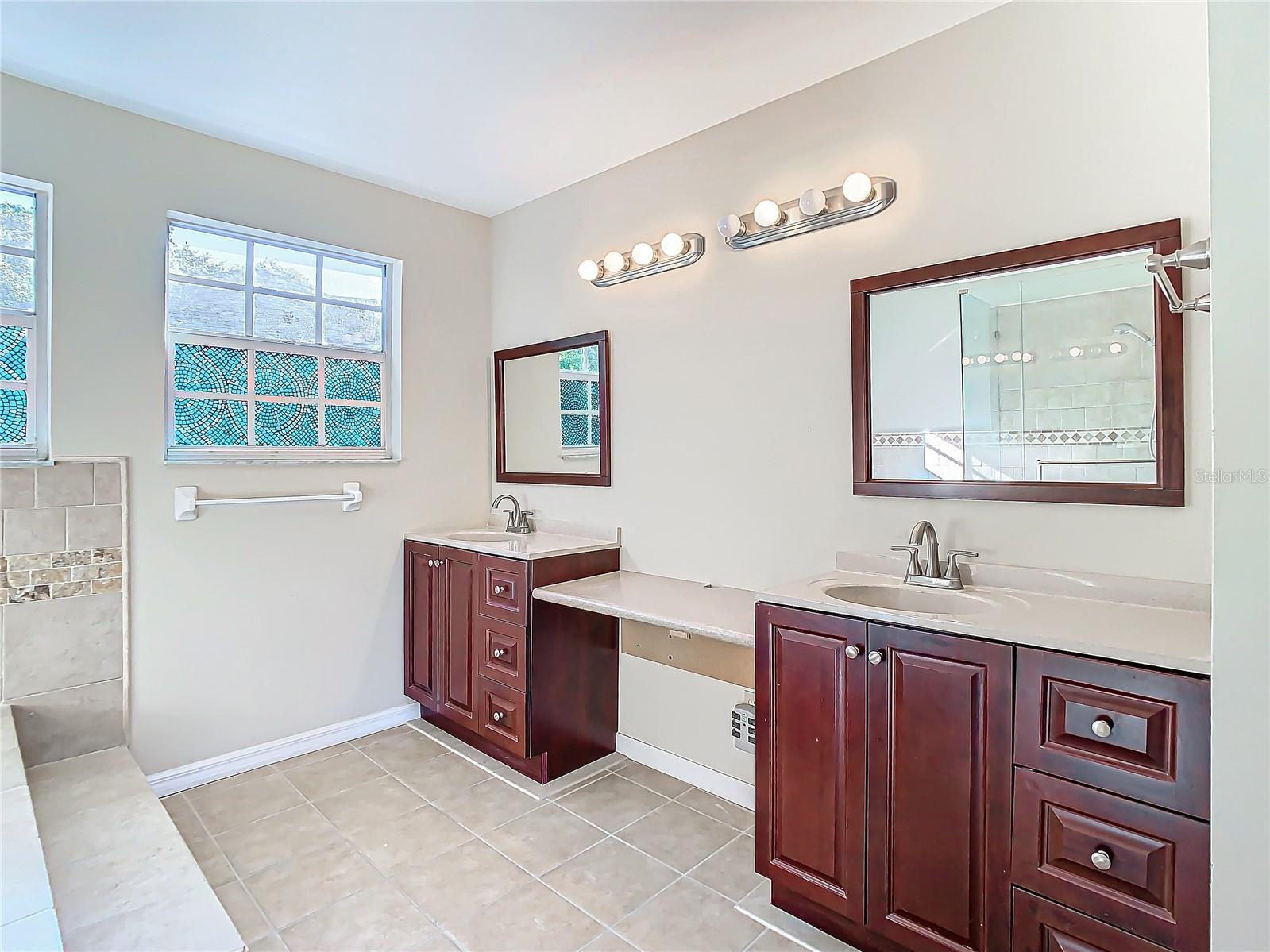 16010 WESTERHAM DR, TAMPA, FL, 33647