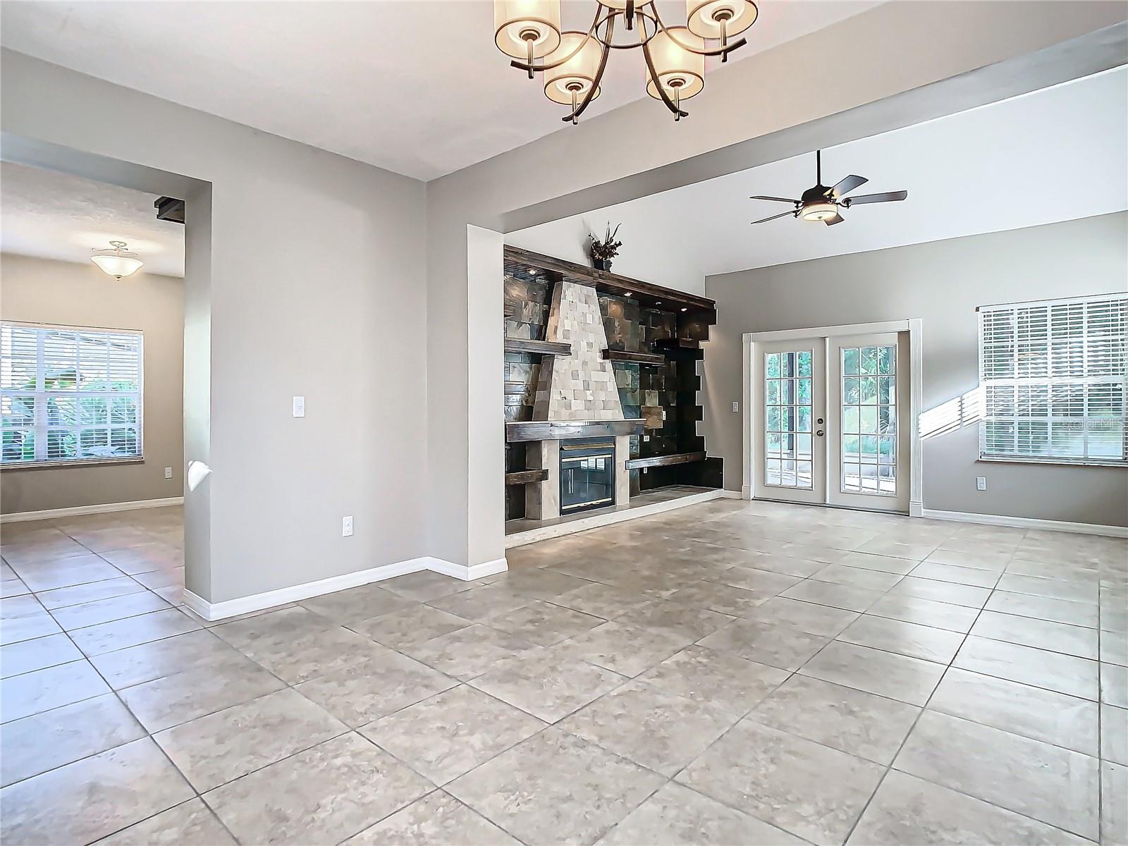 16010 WESTERHAM DR, TAMPA, FL, 33647