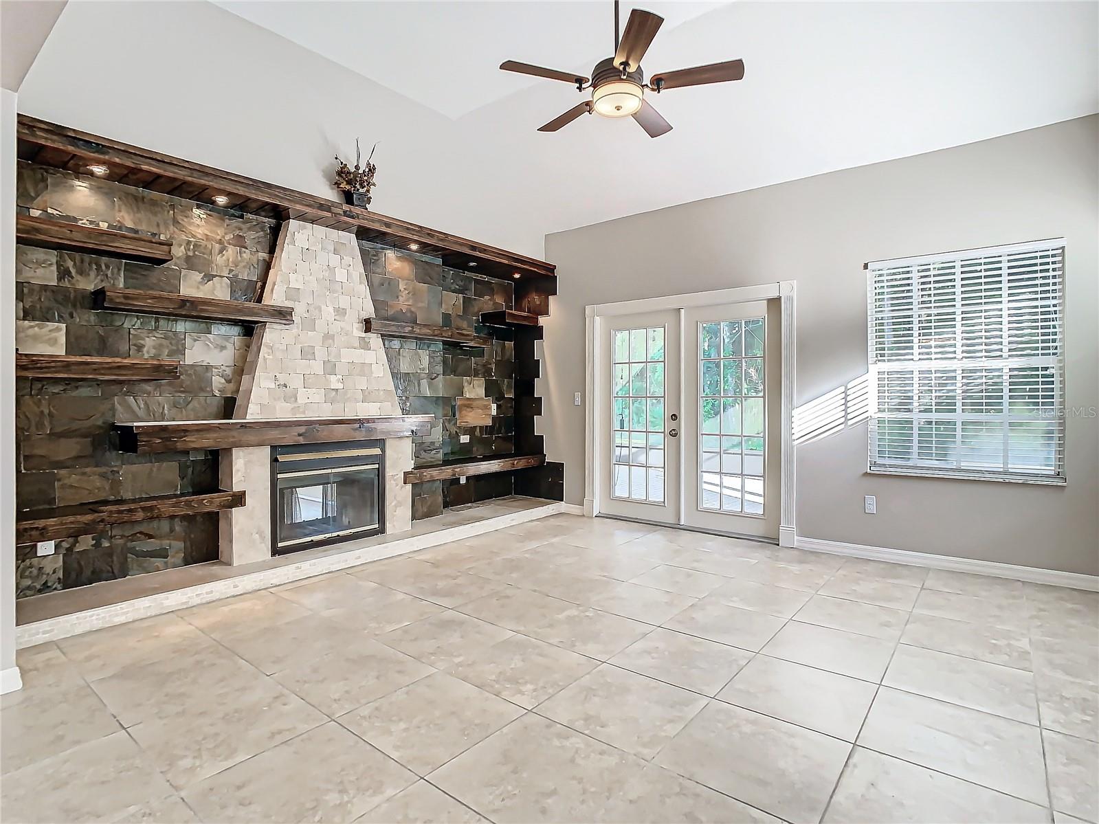 16010 WESTERHAM DR, TAMPA, FL, 33647