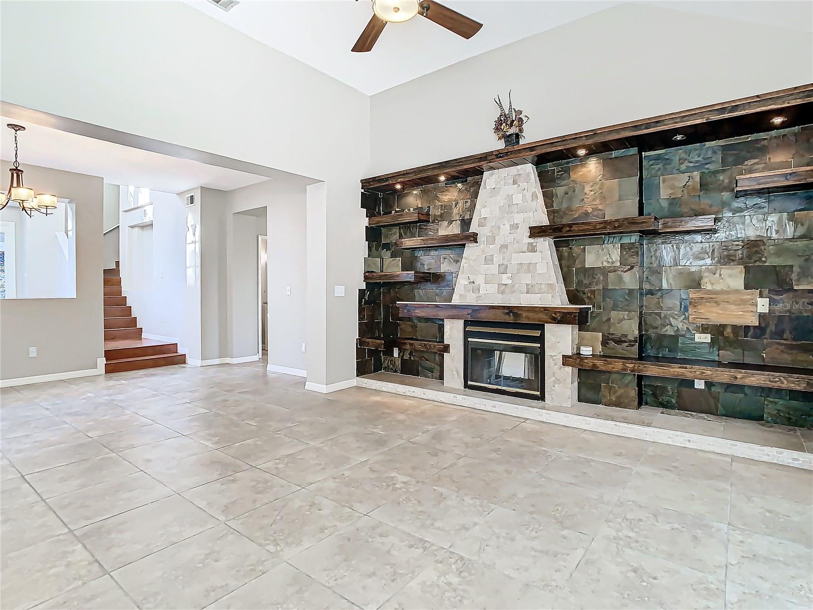 16010 WESTERHAM DR, TAMPA, FL, 33647