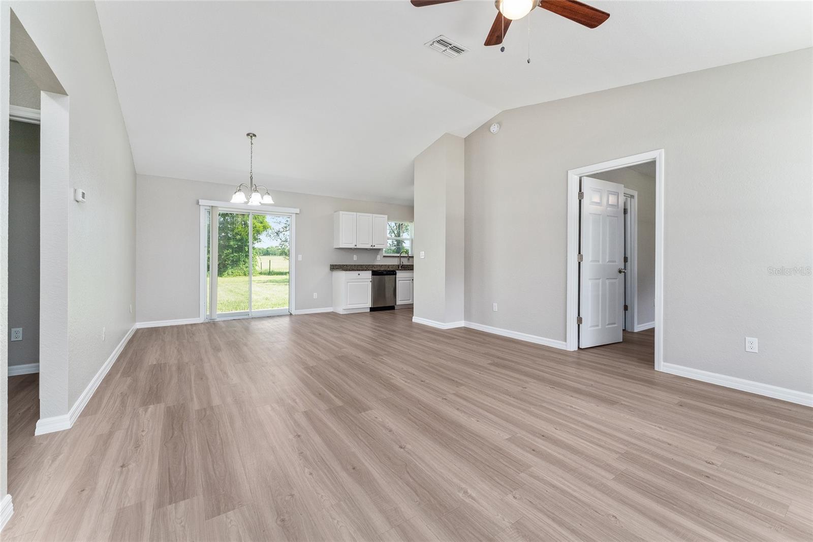 13269 SE 102ND CT, BELLEVIEW, FL, 34420