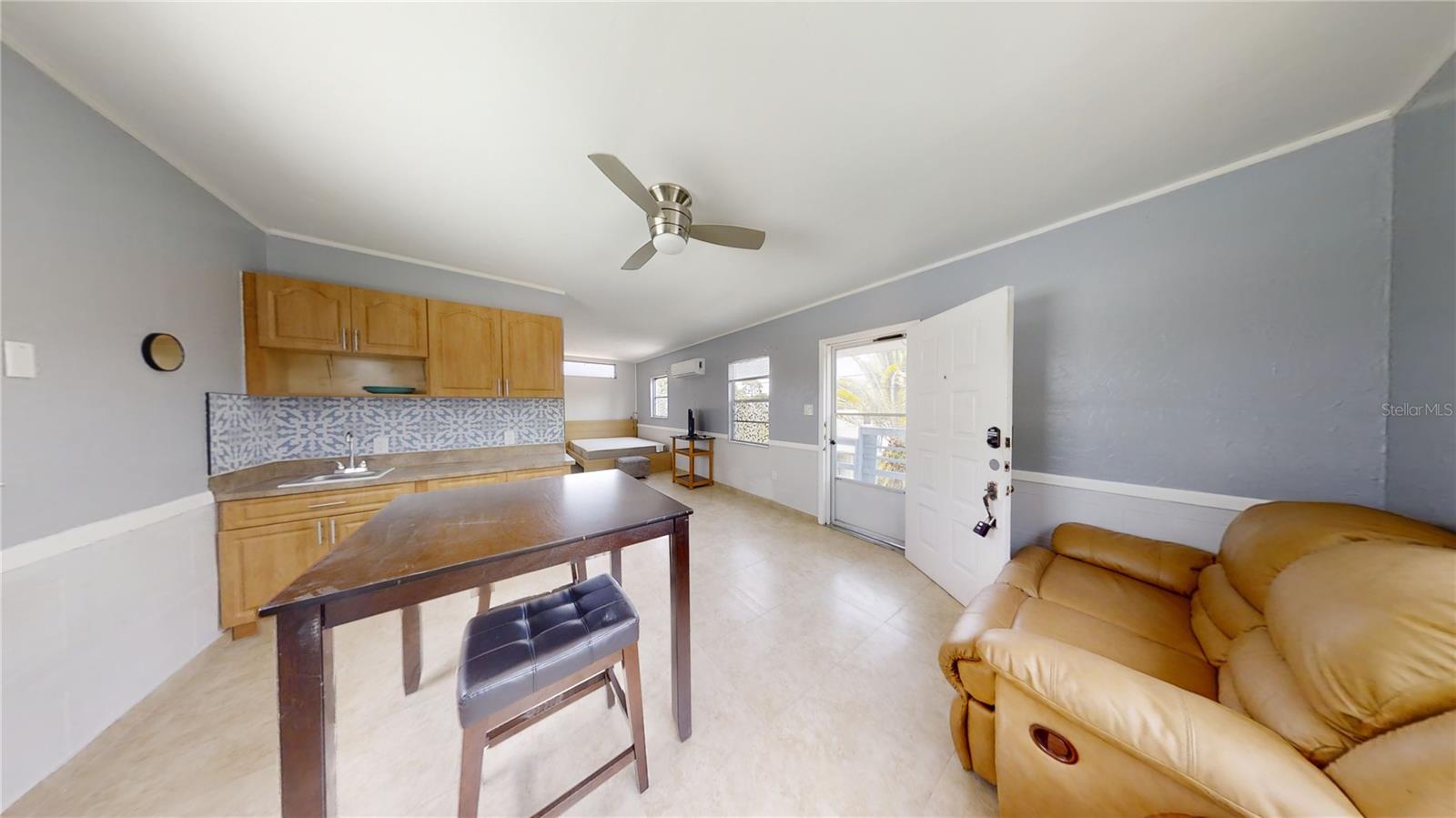 6375 19TH AVE N, ST PETERSBURG, FL, 33710