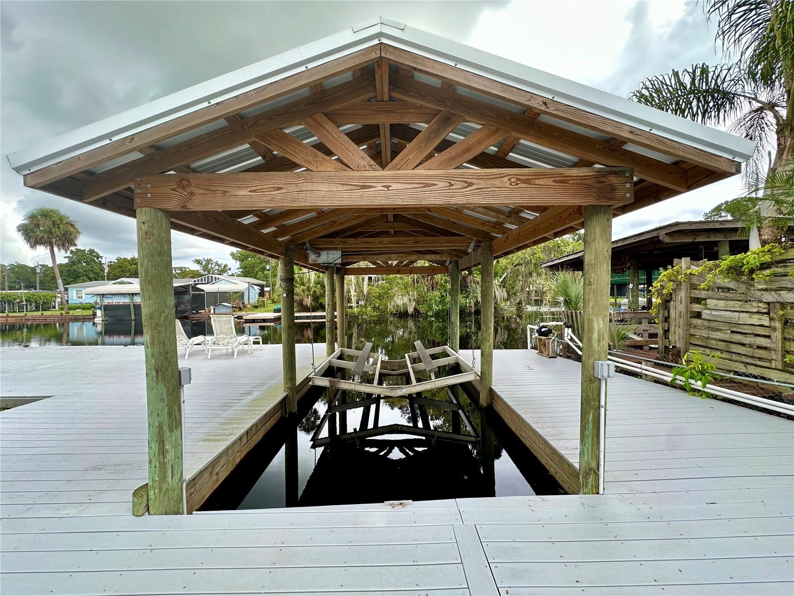 55744 HOLIDAY CIR, ASTOR, FL, 32102