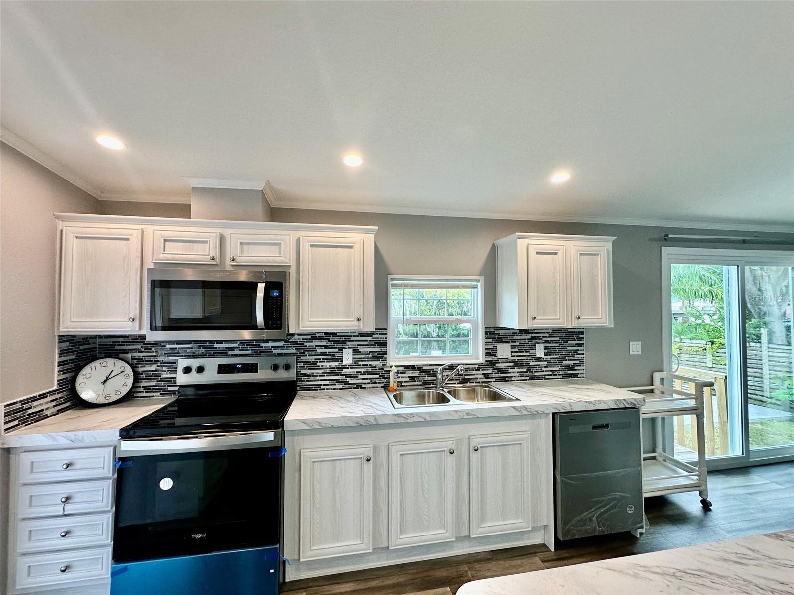 55744 HOLIDAY CIR, ASTOR, FL, 32102