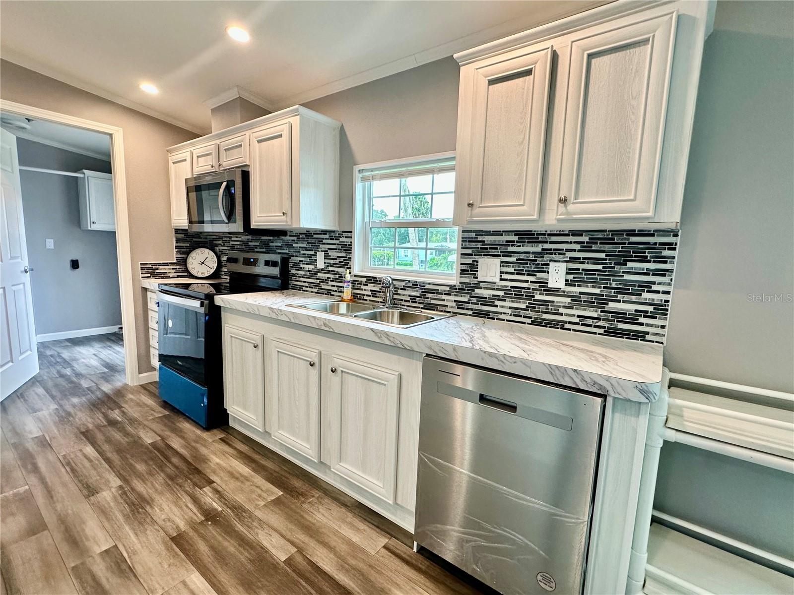 55744 HOLIDAY CIR, ASTOR, FL, 32102