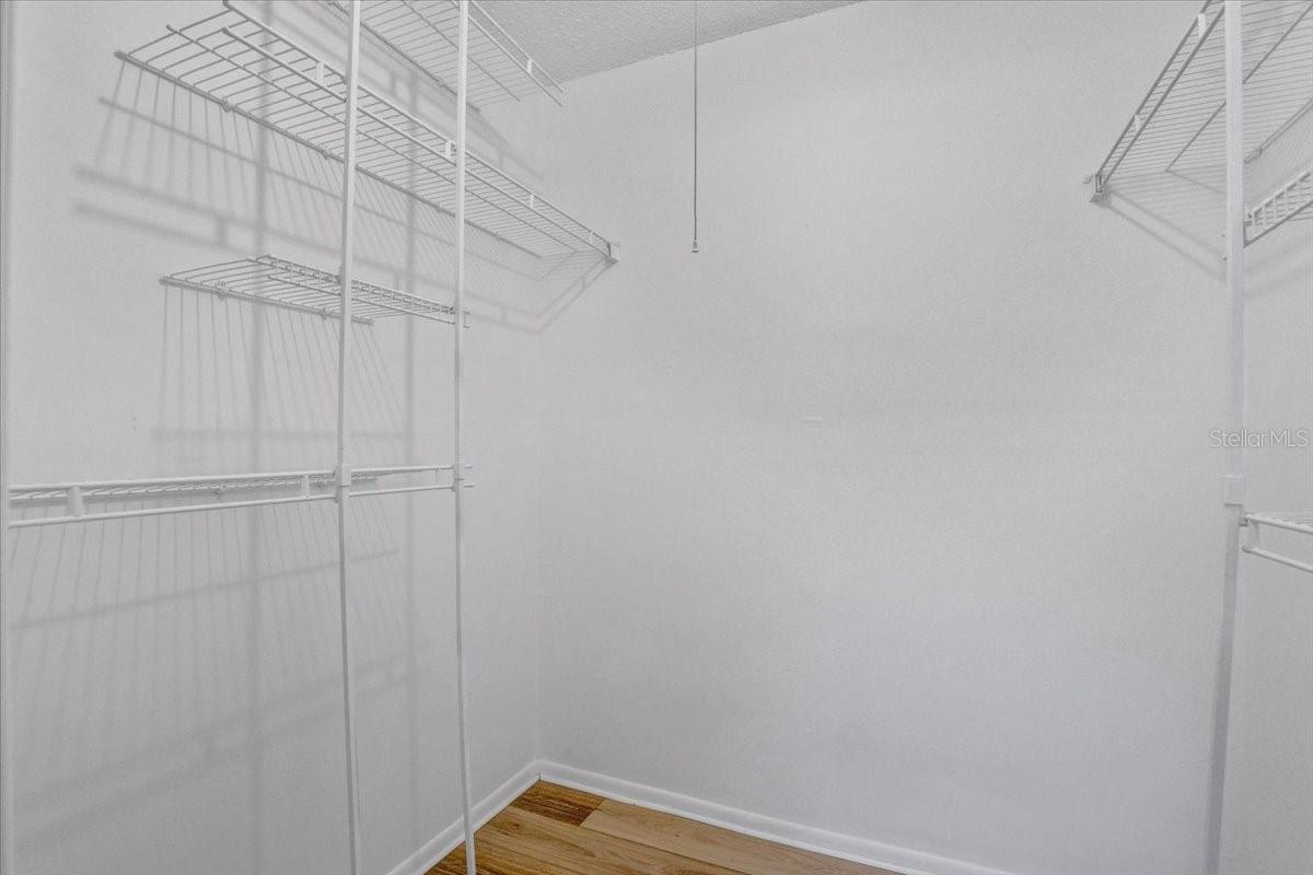 350 79TH AVE N #204, ST PETERSBURG, FL, 33702