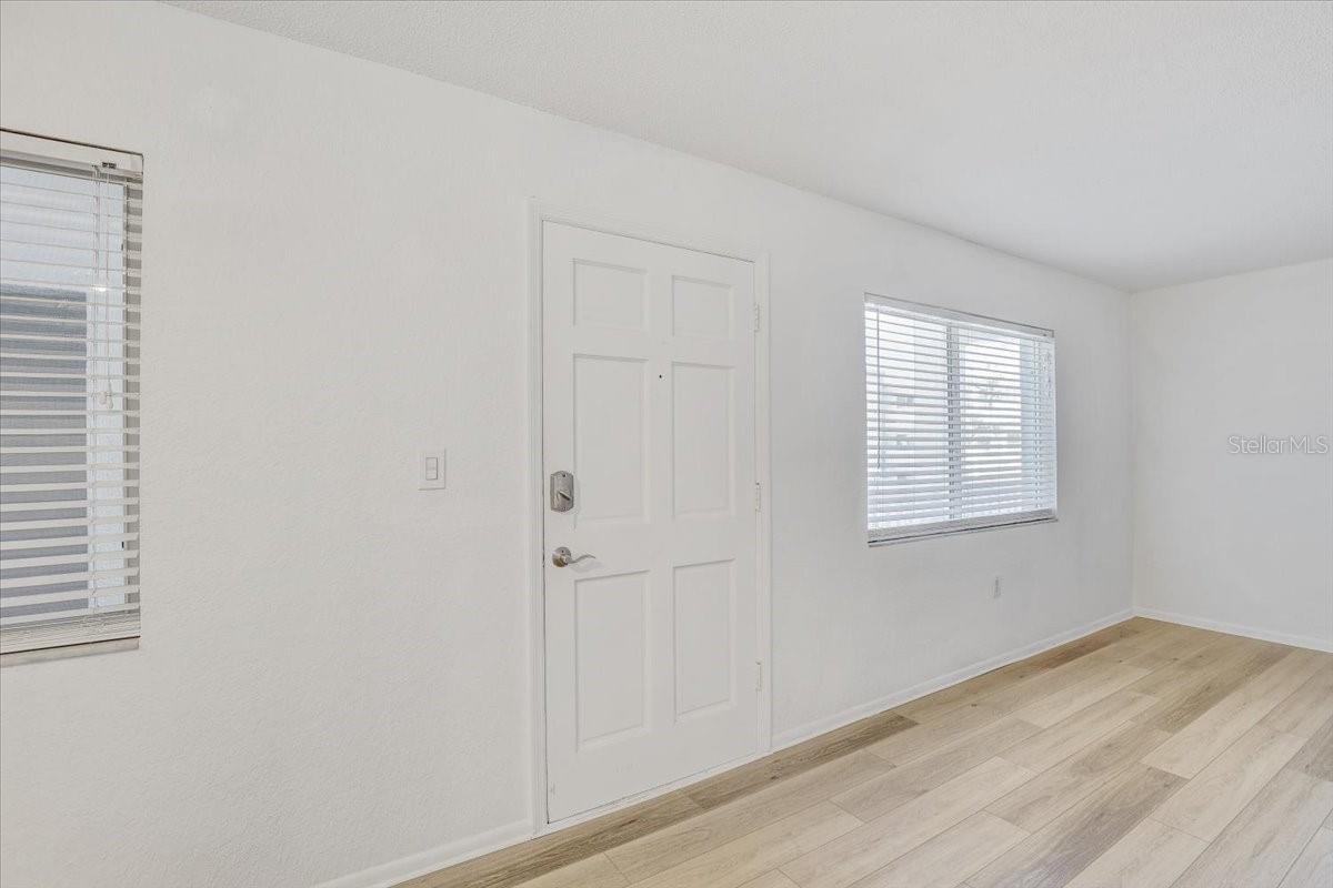 350 79TH AVE N #204, ST PETERSBURG, FL, 33702