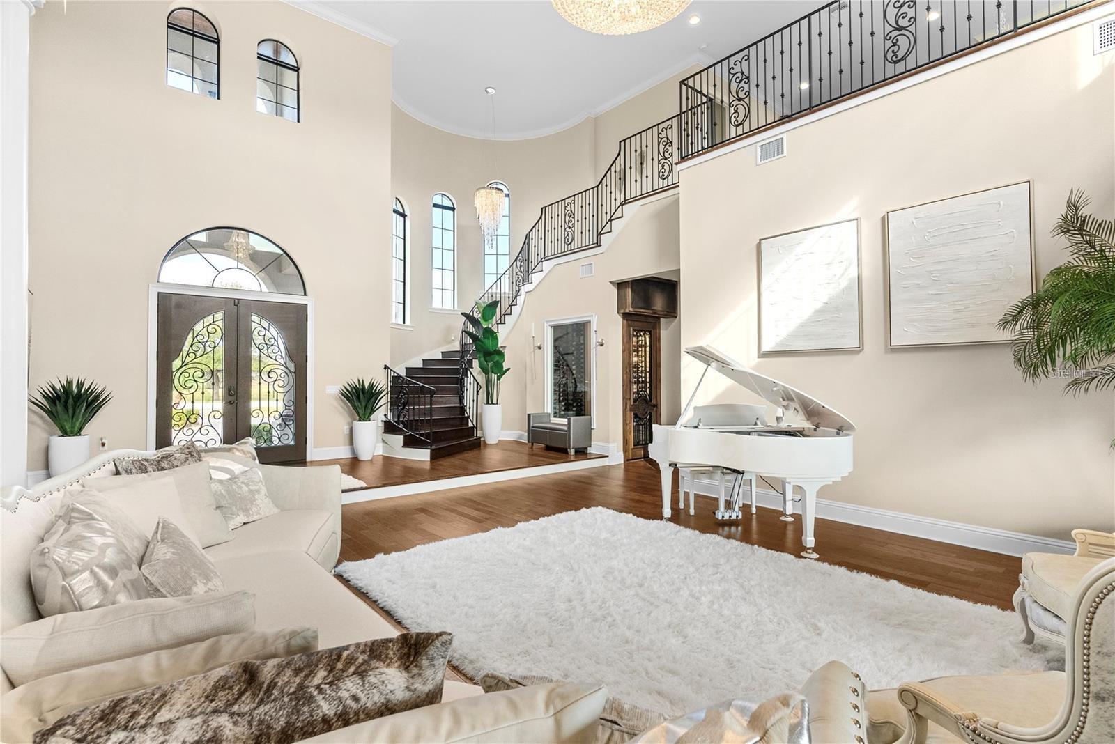 TB8425912 Property Photo