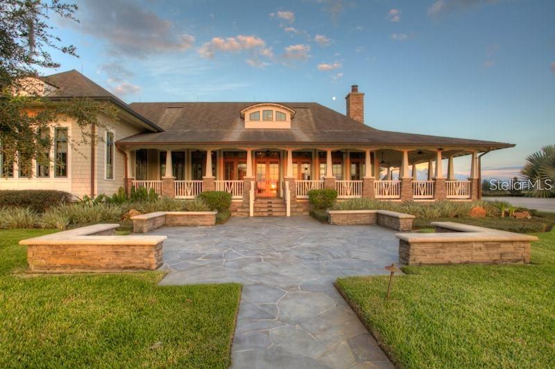 TB8425912 Property Photo