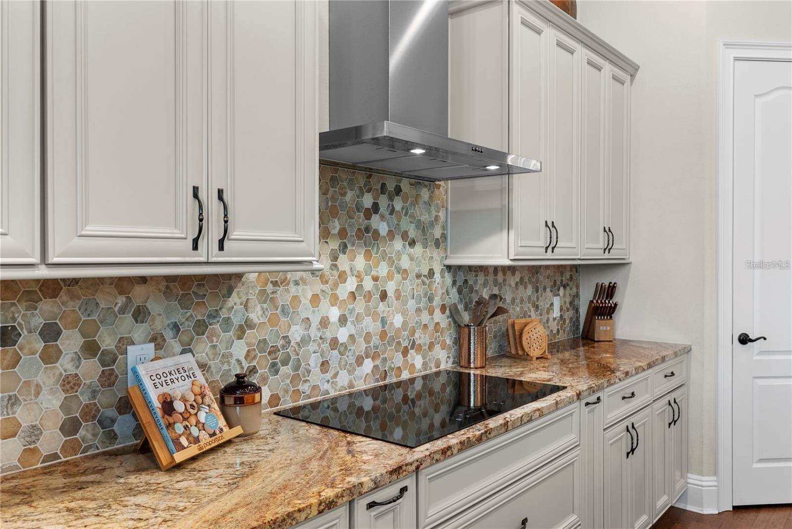 TB8425912 Property Photo