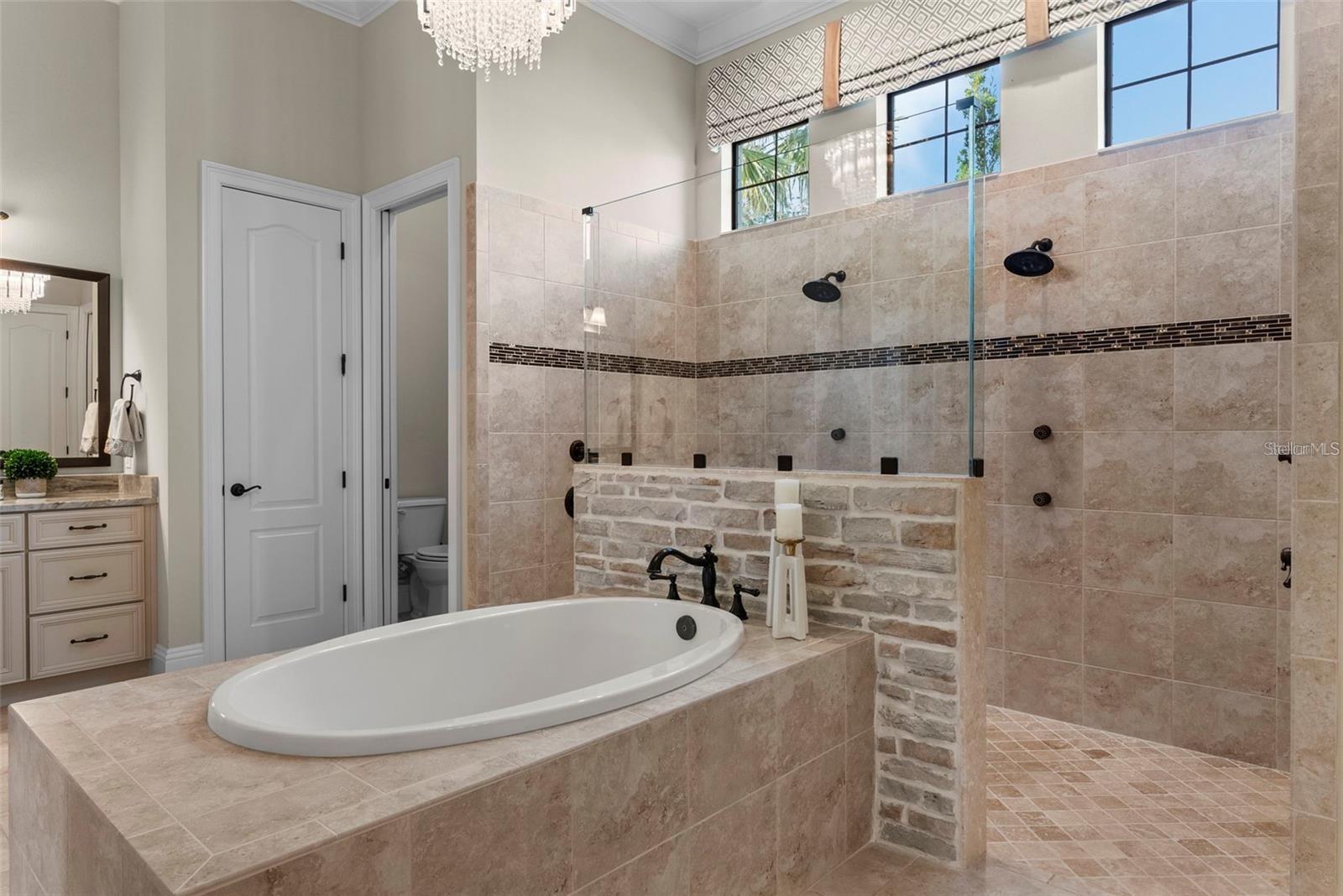 TB8425912 Property Photo