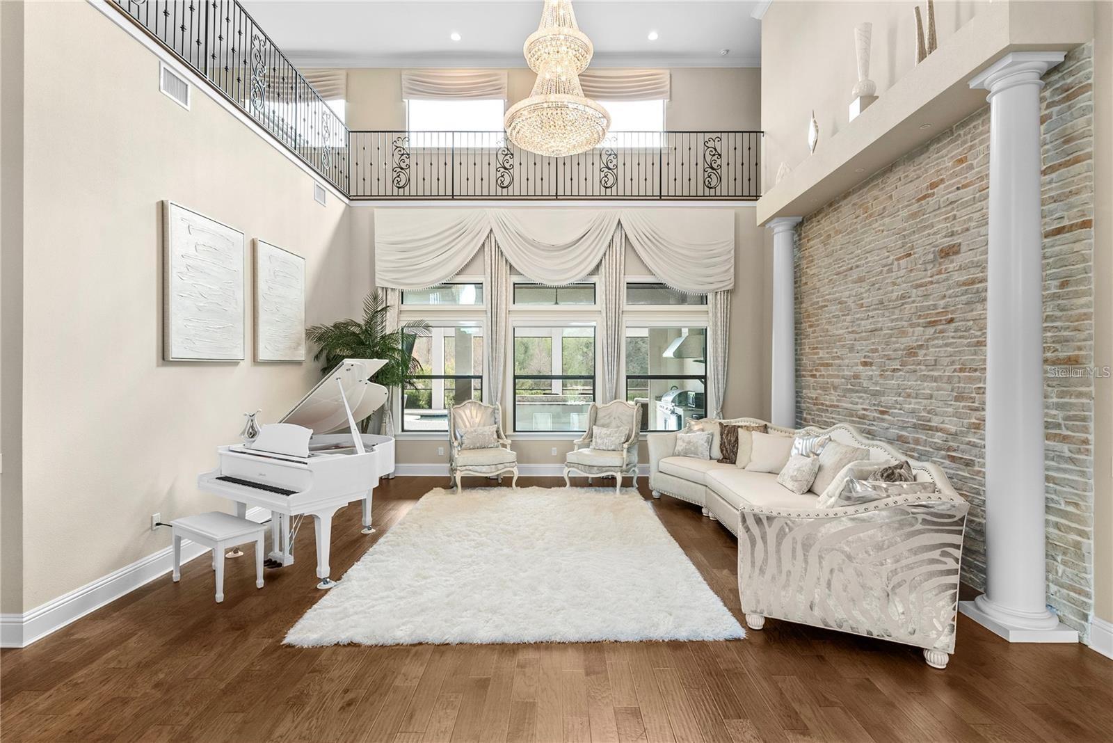 TB8425912 Property Photo