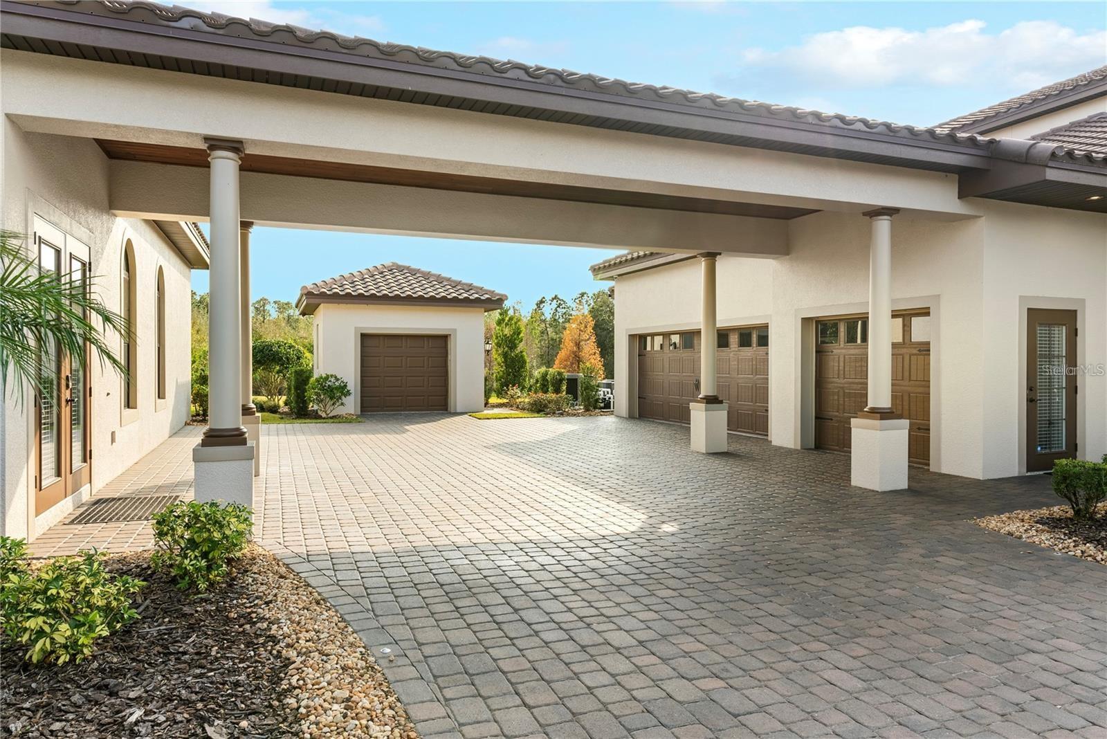 TB8425912 Property Photo