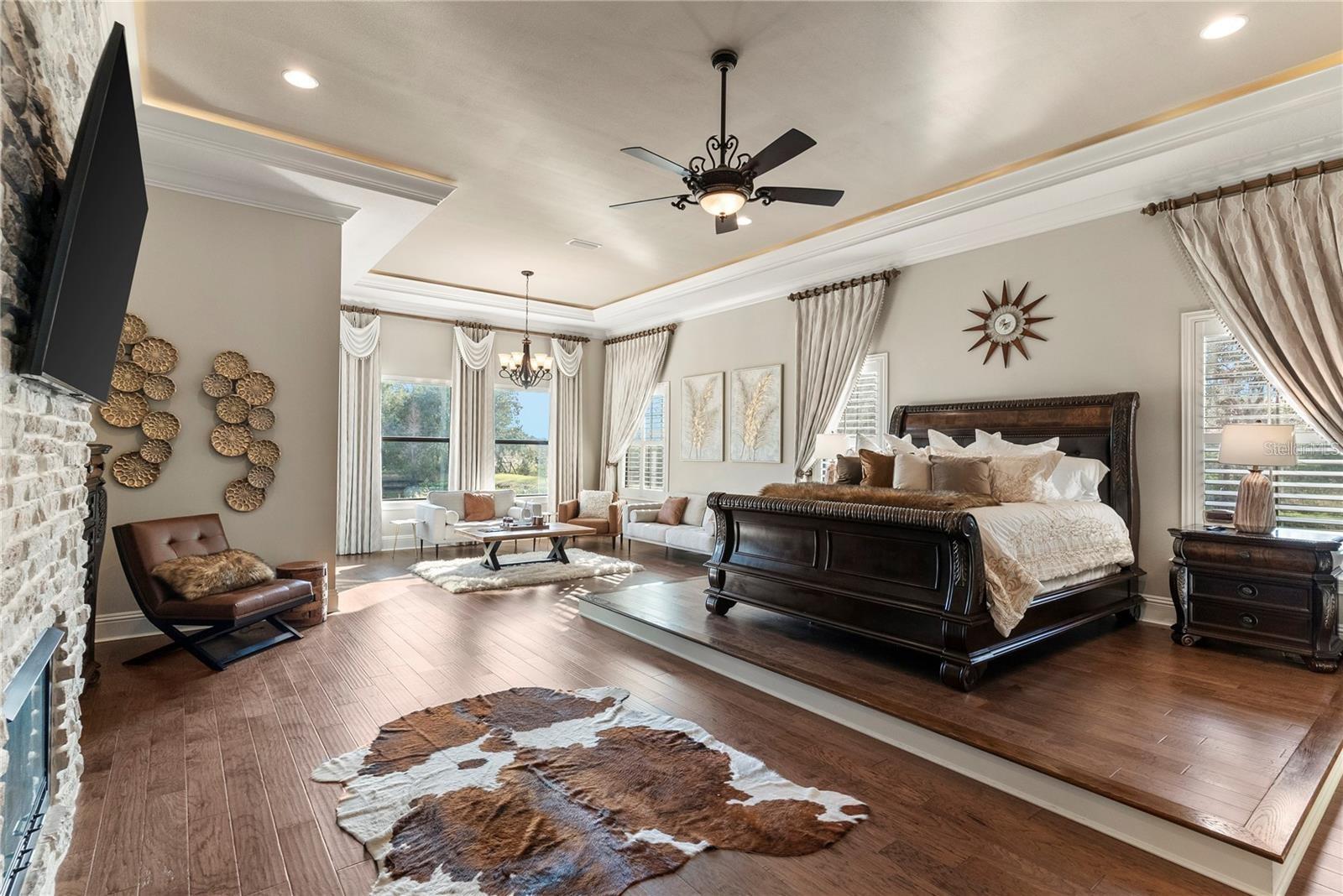 TB8425912 Property Photo