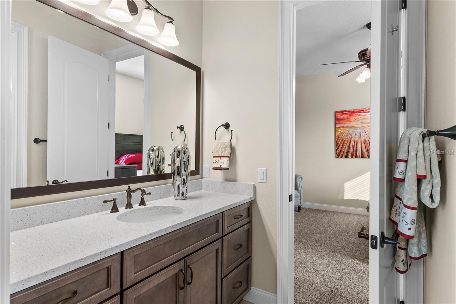 TB8425912 Property Photo