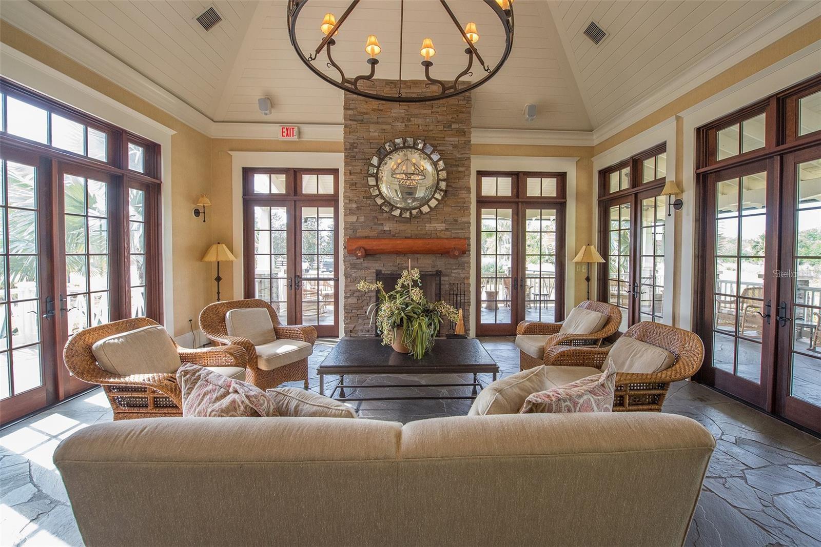 TB8425912 Property Photo