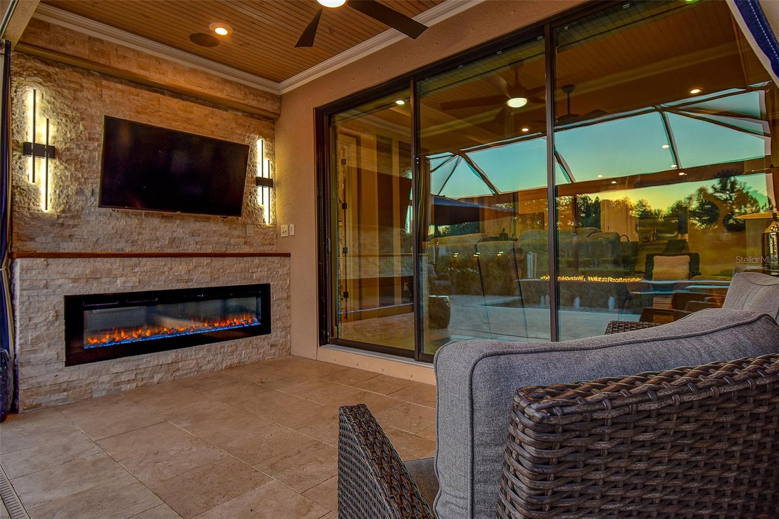 Electric Stone Fire Place