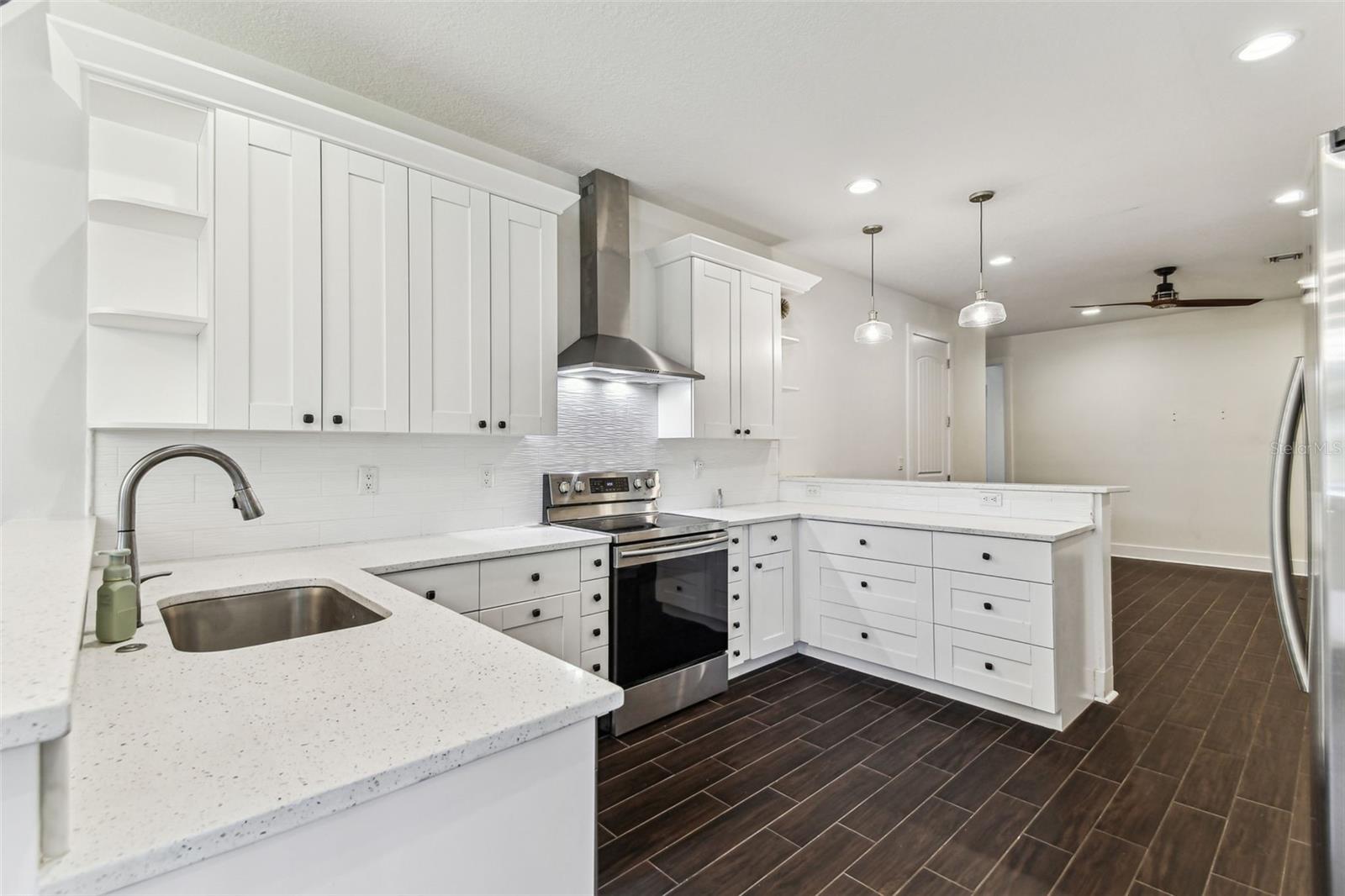 7113 S MASCOTTE ST, TAMPA, FL, 33616