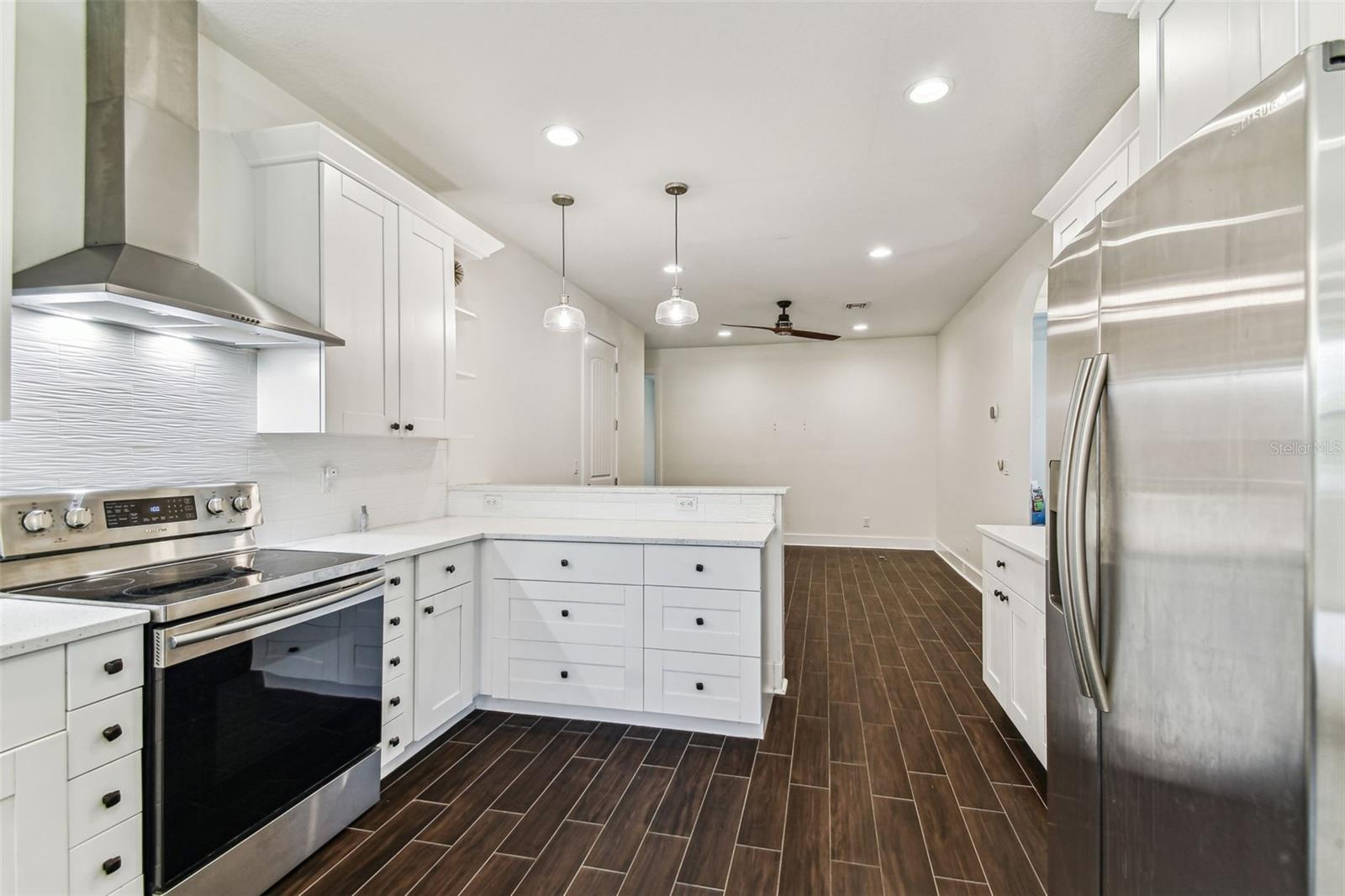 7113 S MASCOTTE ST, TAMPA, FL, 33616