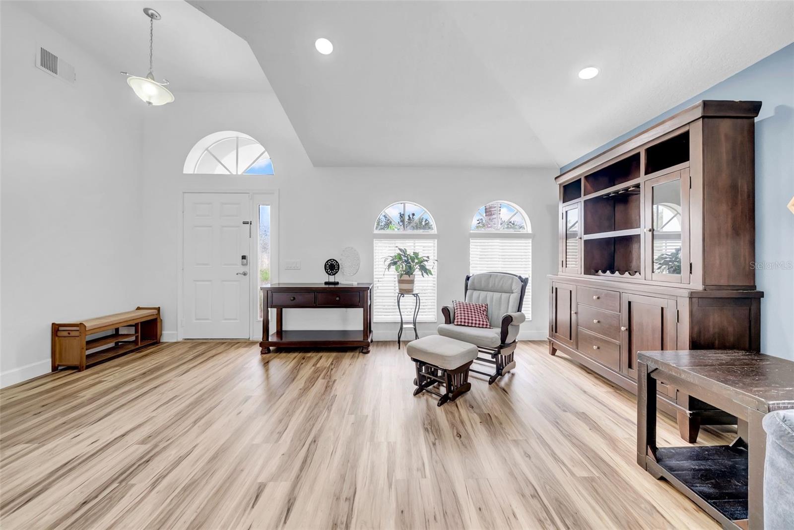 Living Room/Dining Room