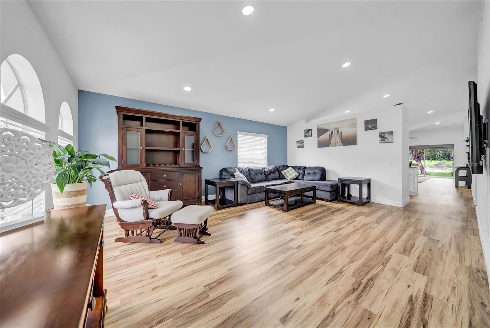 Living Room/Dining Room