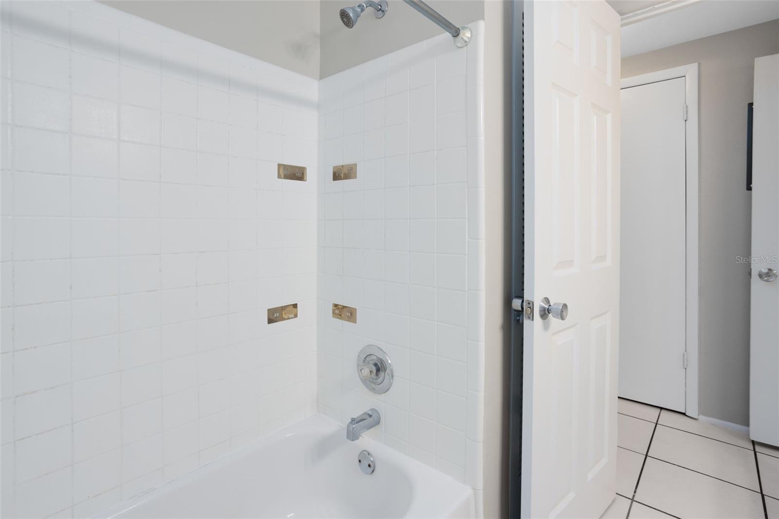 804 E AIRPORT BLVD, SANFORD, FL, 32773