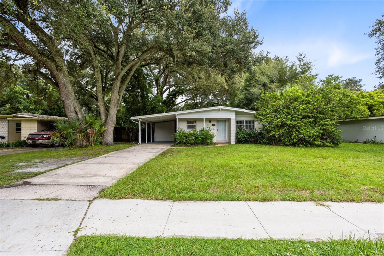 804 E AIRPORT BLVD, SANFORD, FL, 32773