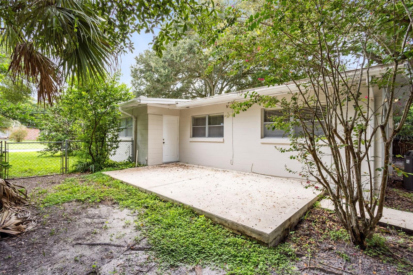 804 E AIRPORT BLVD, SANFORD, FL, 32773