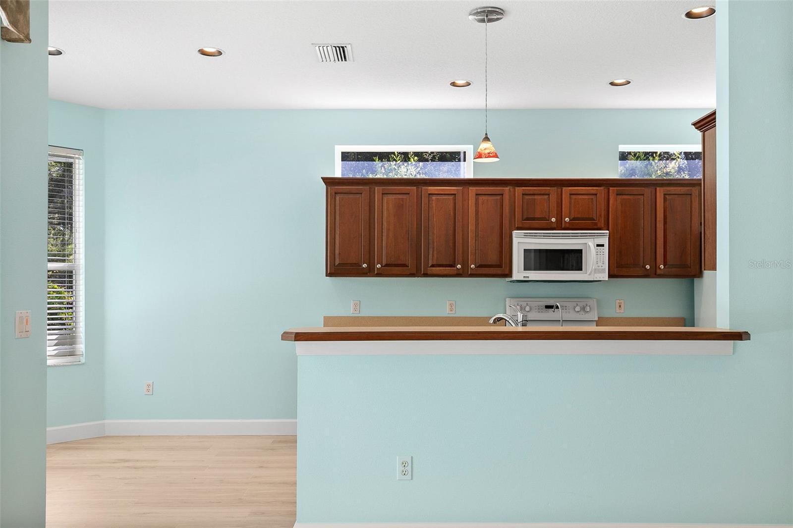 A4664579 Property Photo