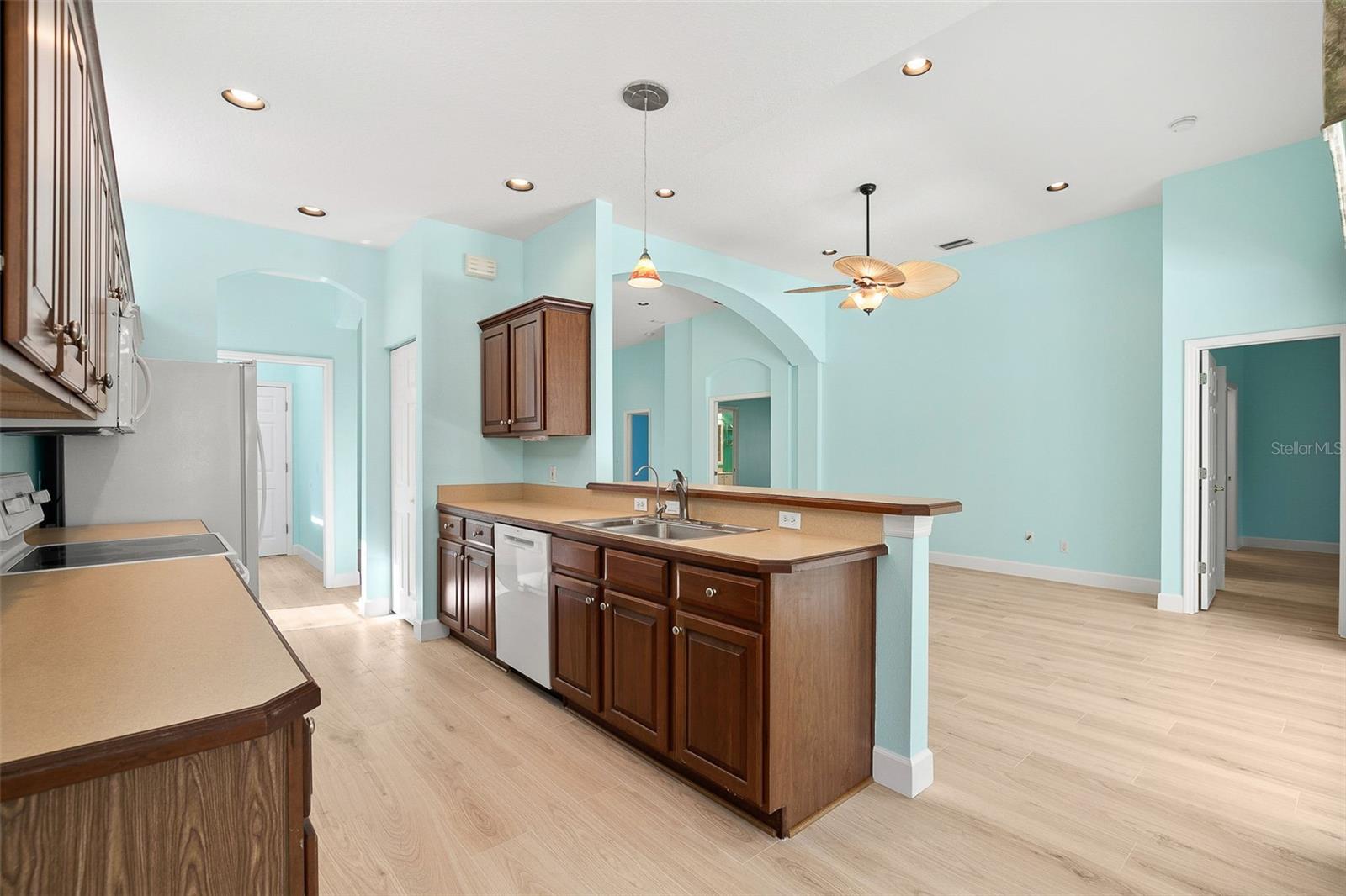 A4664579 Property Photo