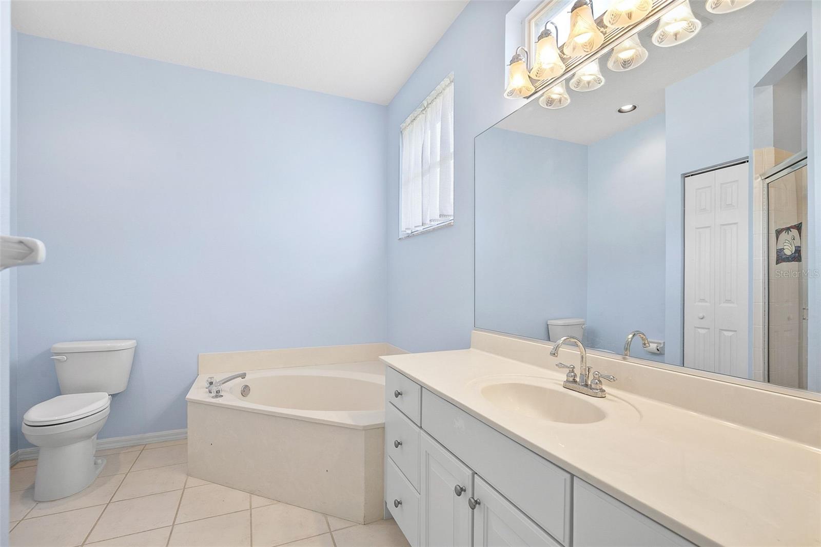 A4664579 Property Photo