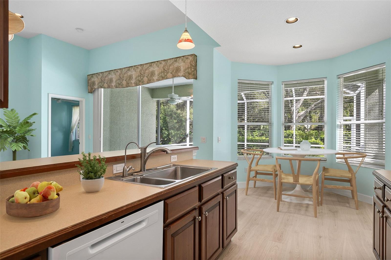 A4664579 Property Photo