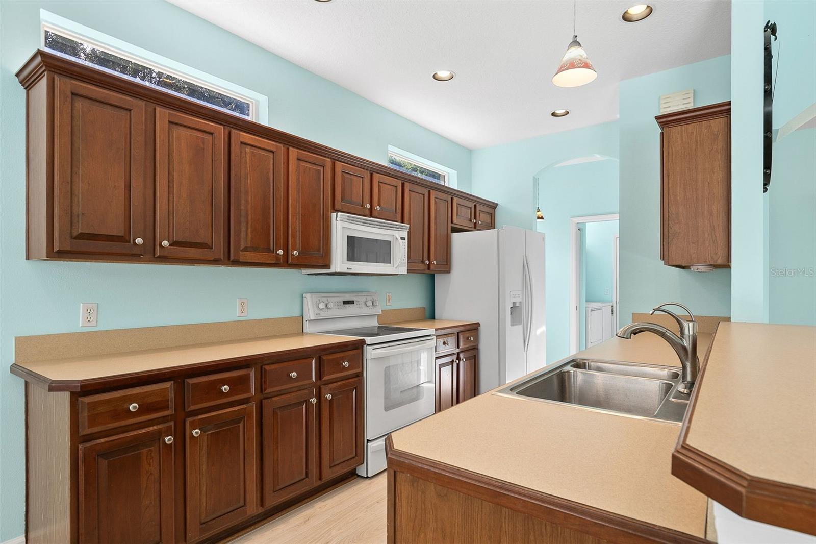 A4664579 Property Photo