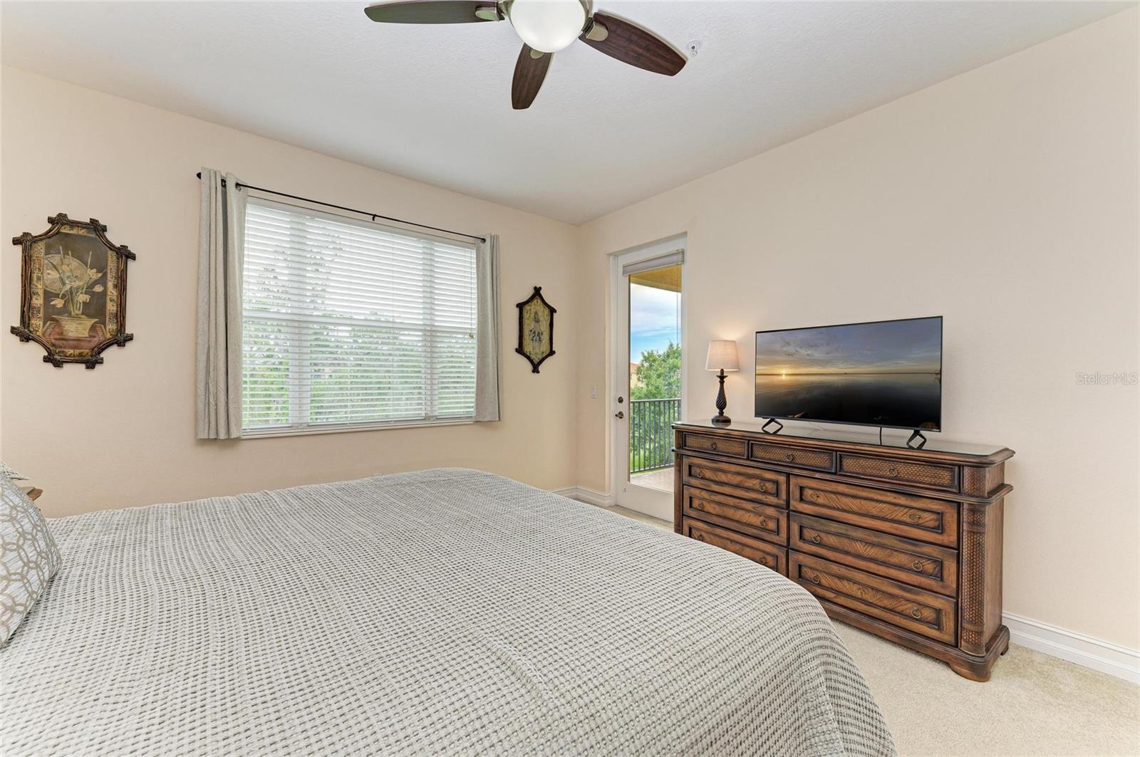 A4664584 Property Photo