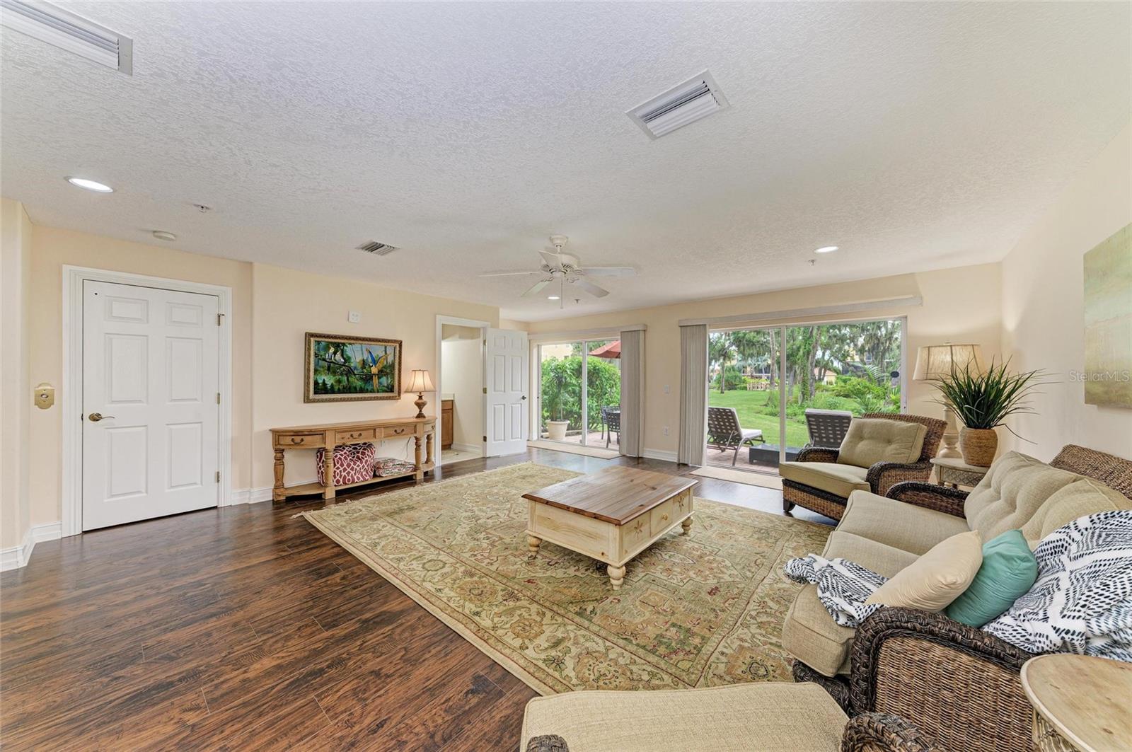 A4664584 Property Photo
