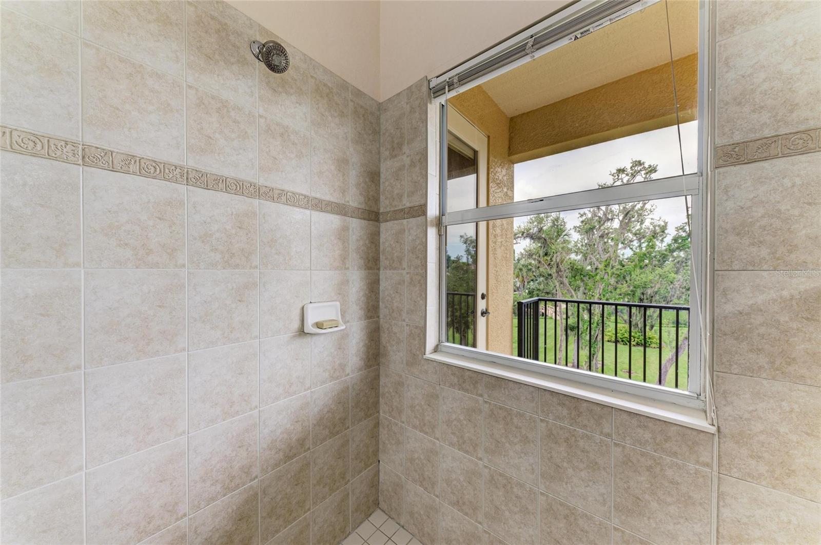 A4664584 Property Photo