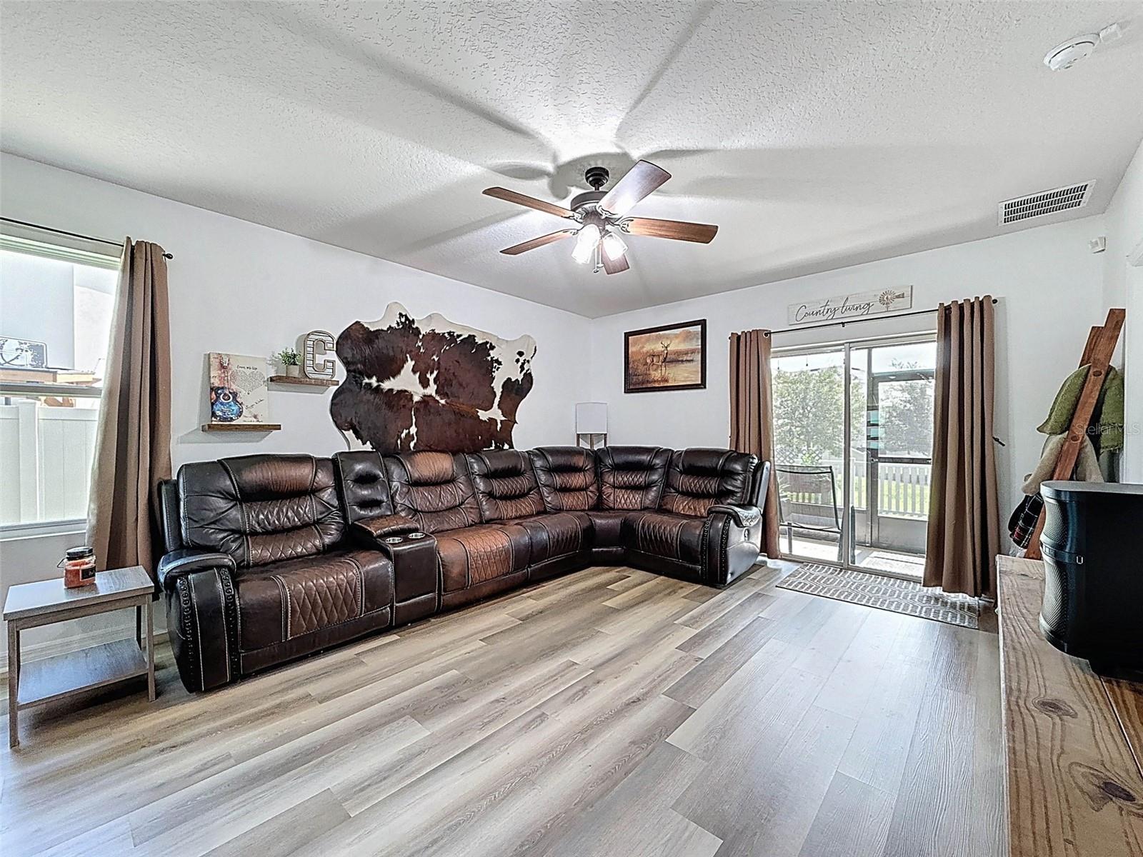 DOUBLE GLASS SLIDING GLASS DOORS TO YOUR ENCLOSED AND SCREEN PATIO