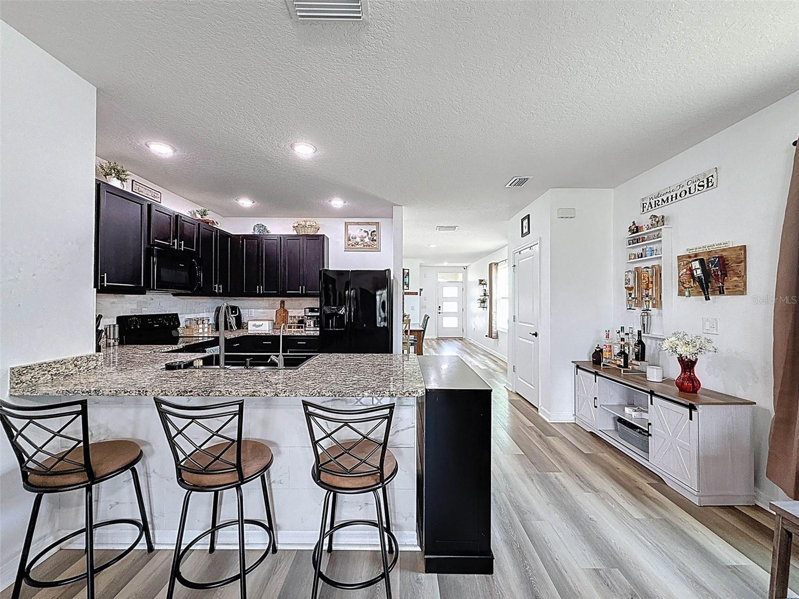 ALL NEUTRAL COLORS THROUGHOUT