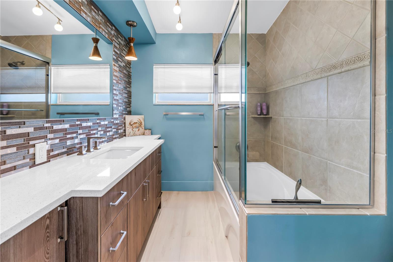 16 TREASURE LN, TREASURE ISLAND, FL, 33706