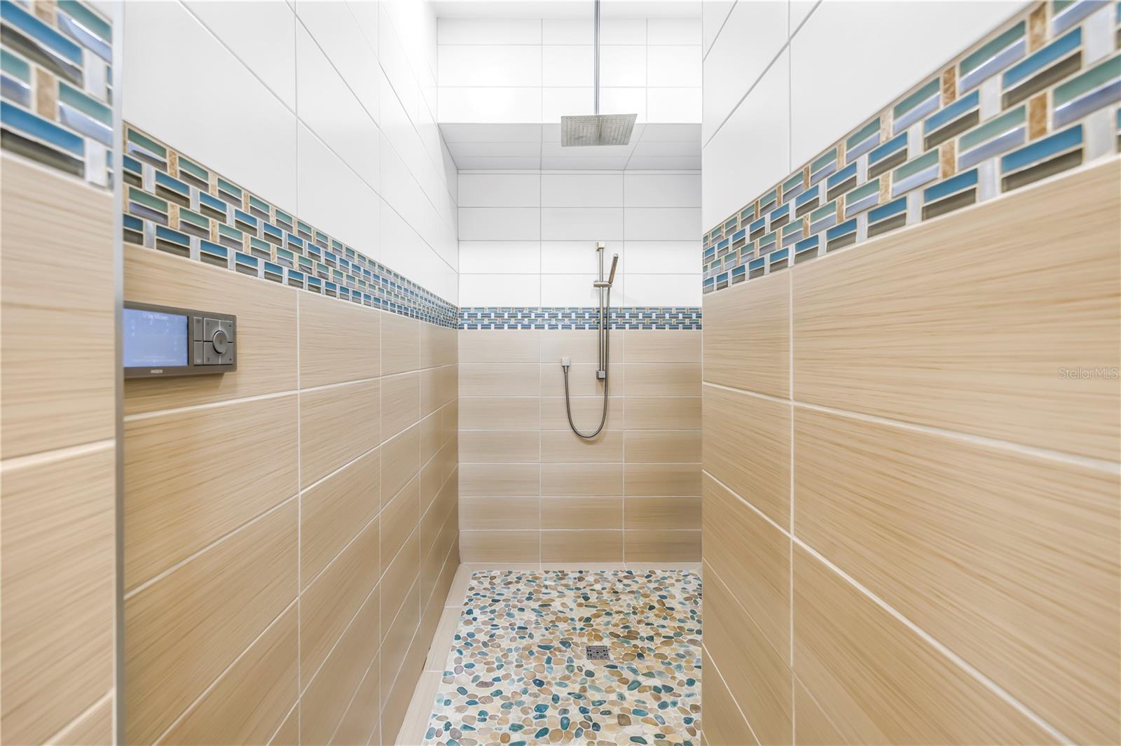 16 TREASURE LN, TREASURE ISLAND, FL, 33706