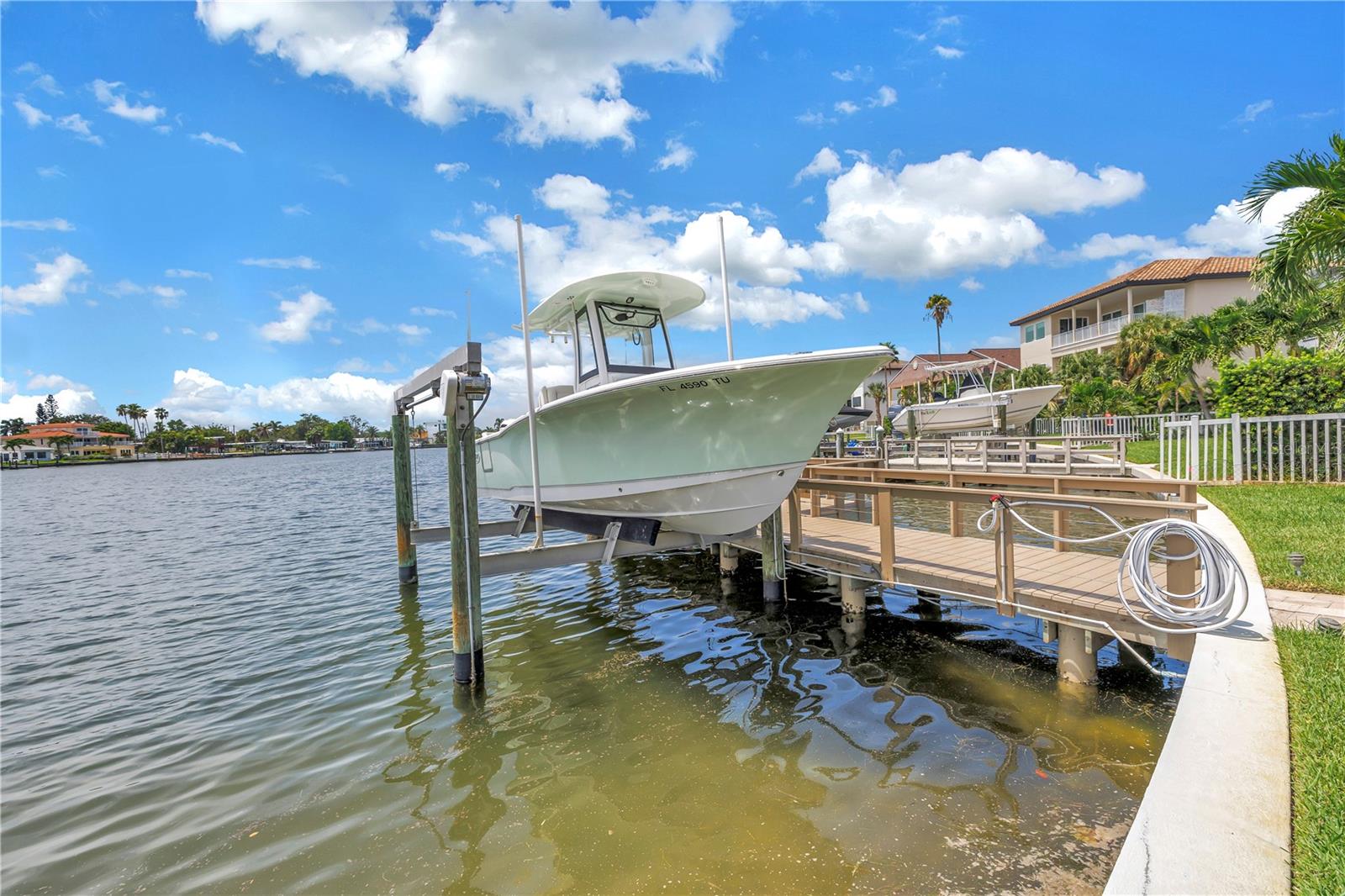 16 TREASURE LN, TREASURE ISLAND, FL, 33706