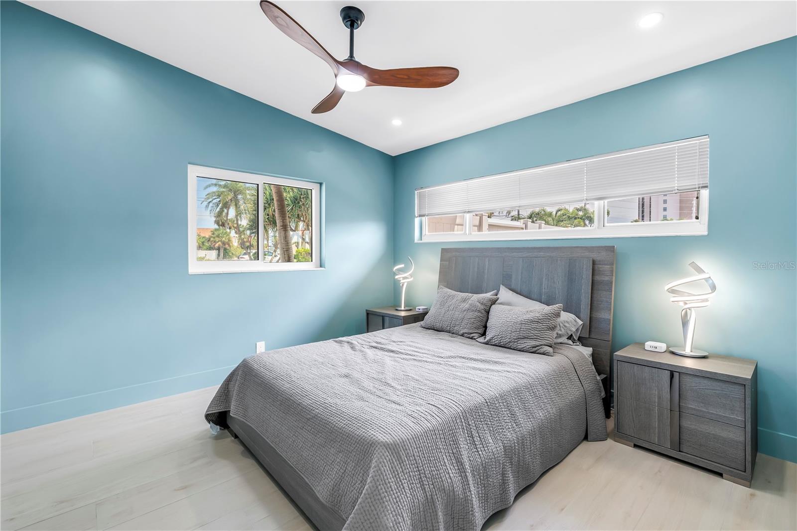 16 TREASURE LN, TREASURE ISLAND, FL, 33706