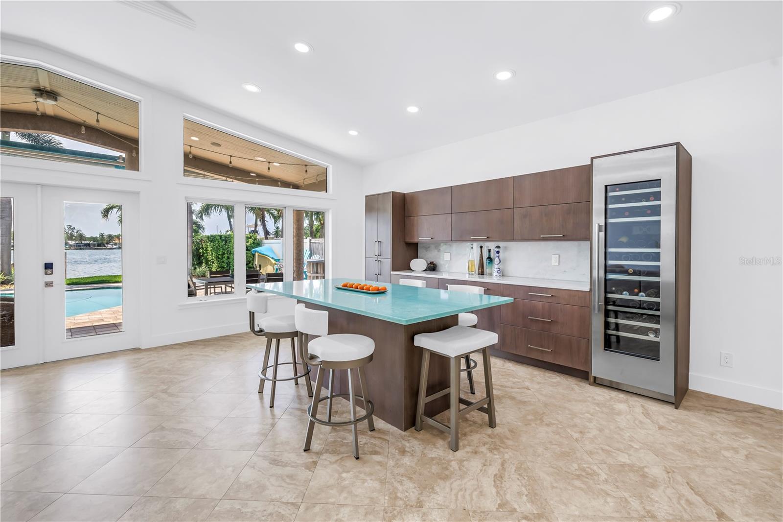 16 TREASURE LN, TREASURE ISLAND, FL, 33706