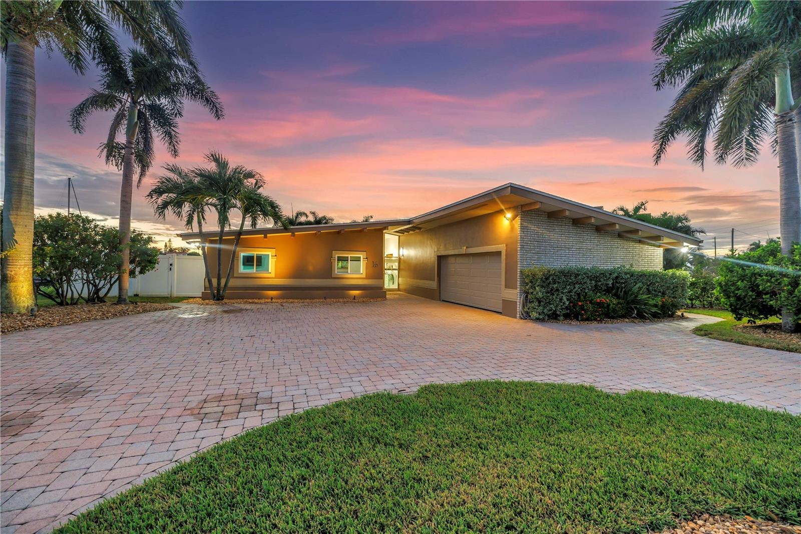 16 TREASURE LN, TREASURE ISLAND, FL, 33706