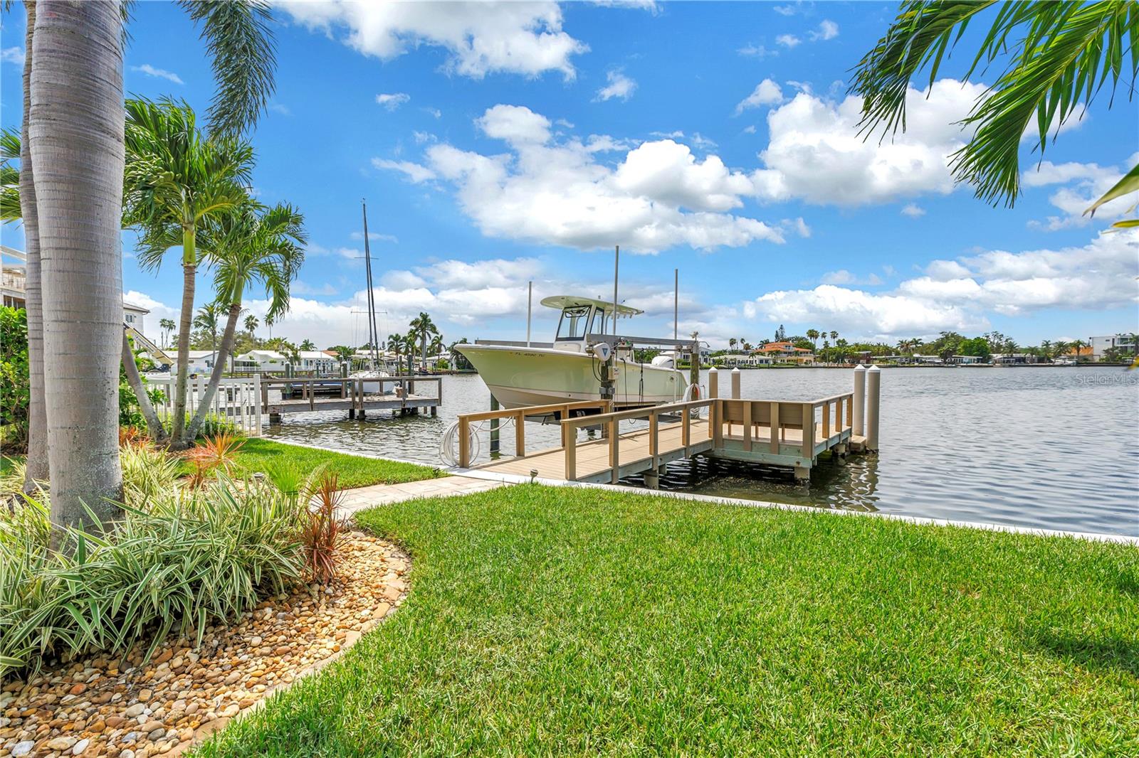 16 TREASURE LN, TREASURE ISLAND, FL, 33706