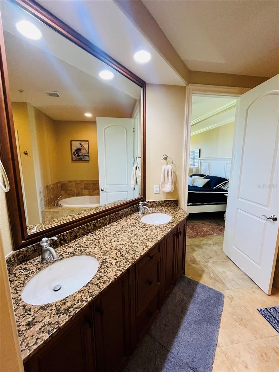 2450 N OCEAN SHORE BLVD #211, FLAGLER BEACH, FL, 32136