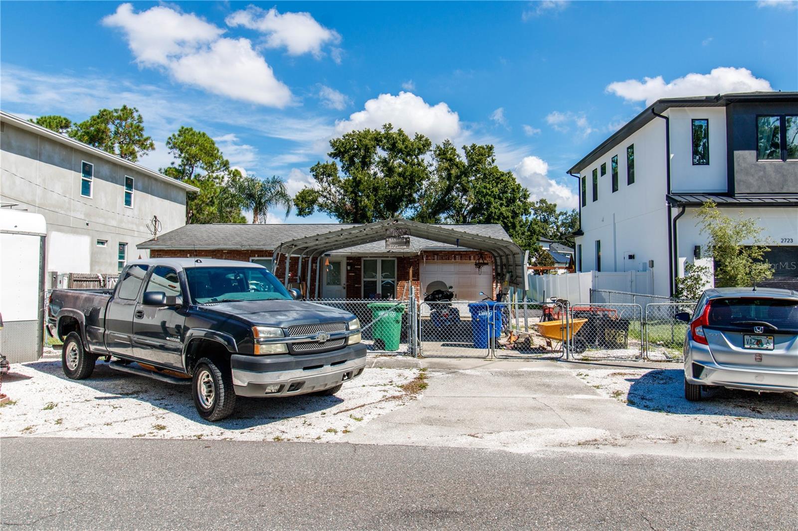 2725 W TYSON AVE, TAMPA, FL, 33611