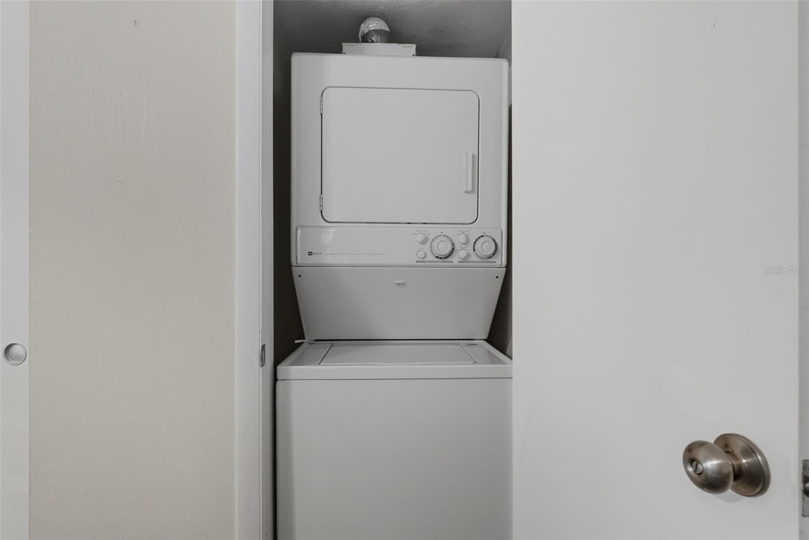 Washer/Dryer in Primary Bedroom