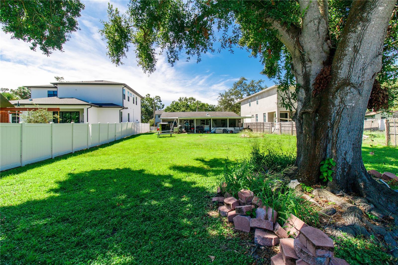 2725 W TYSON AVE, TAMPA, FL, 33611